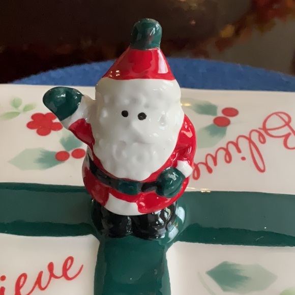 🌿NWOT Pfaltzgraff Winterberry Santa Treat Jar🌿 - Picture 7 of 14